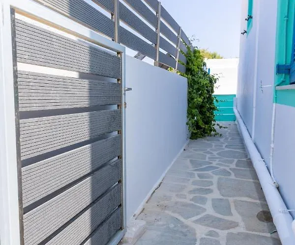 The Seashell Apartment